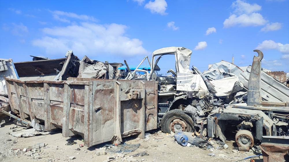 90%  نسبة العجز في معدات وآليات البلدية الثقيلة جراء الحرب