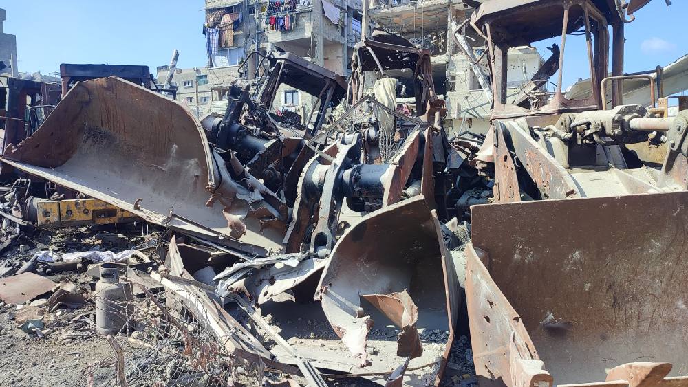 90%  نسبة العجز في معدات وآليات البلدية الثقيلة جراء الحرب