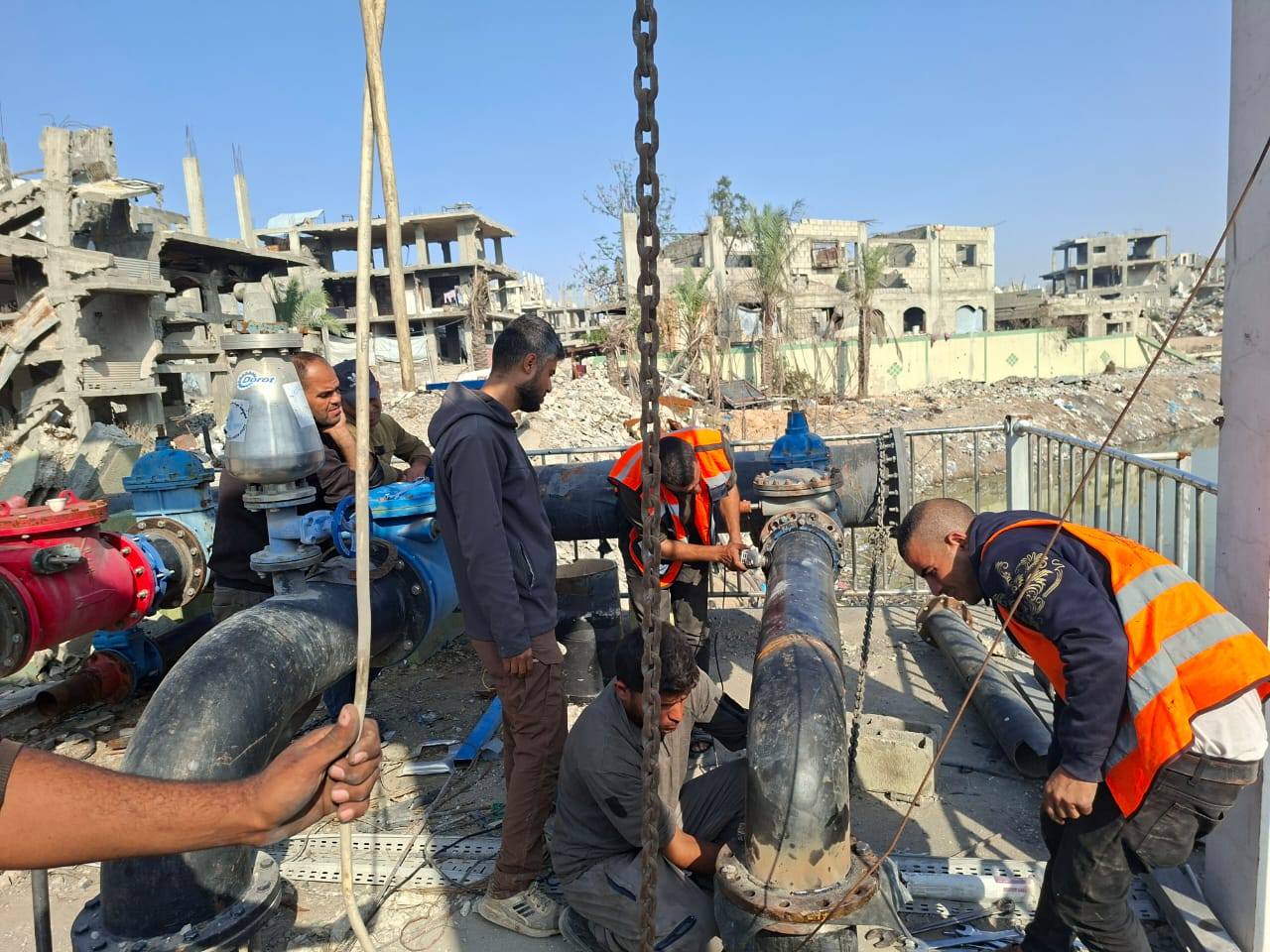 البدء في إجراء أعمال صيانة لحوض تجميع مياه الأمطار (الصفطاوي)