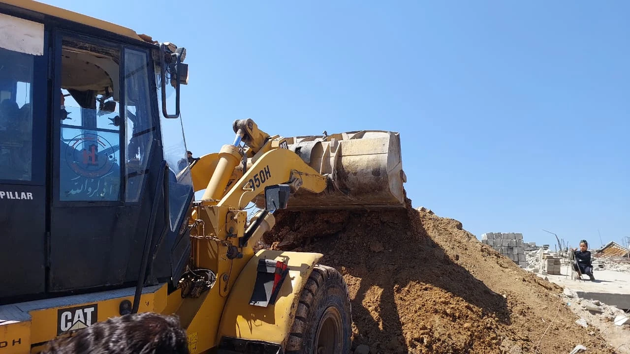 أعمال صيانة وتنظيف شبكة صرف صحي امتداد شارع حيفا حتى شارع الغباري