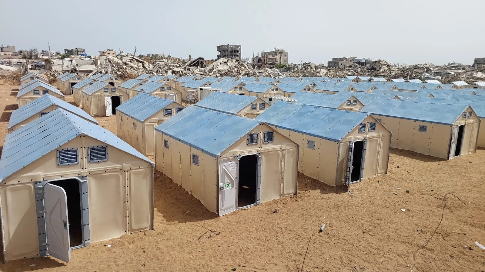 بدء أعمال إنشاء مخيم للنازحين في "أرض نصر"